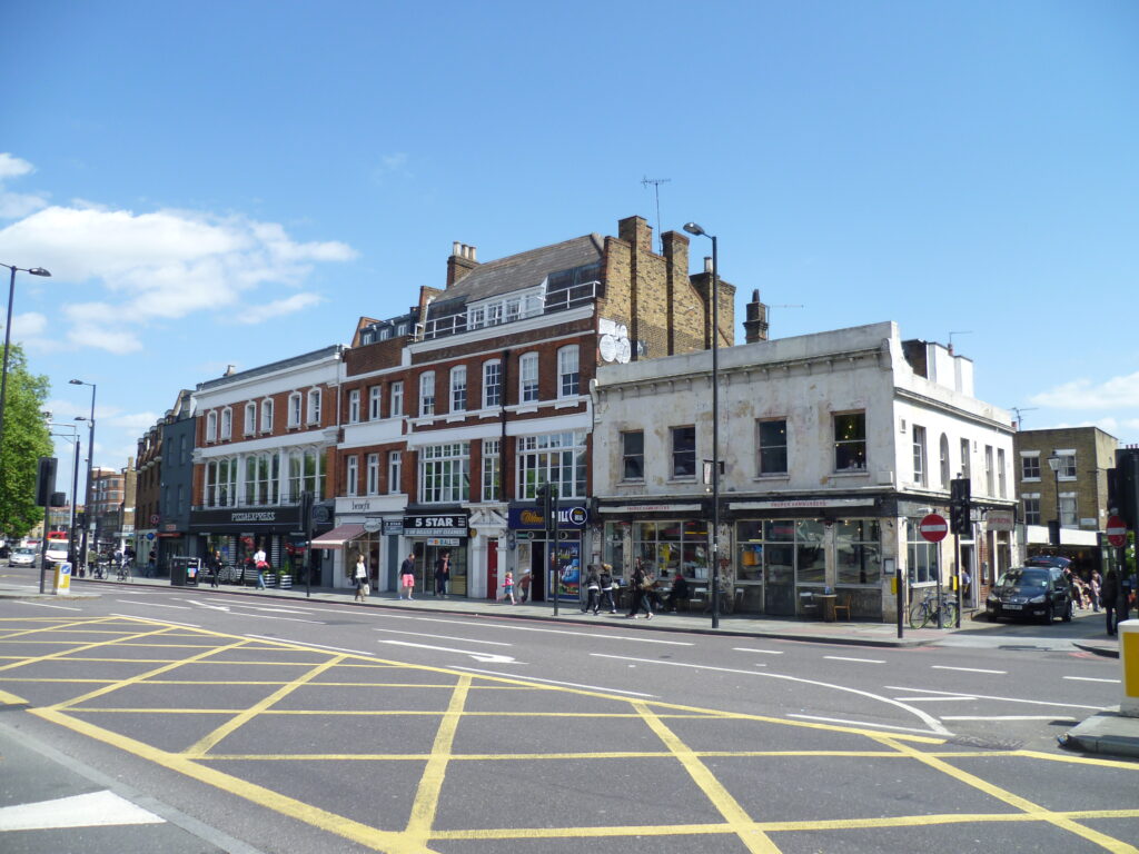 Upper_Street,_Islington